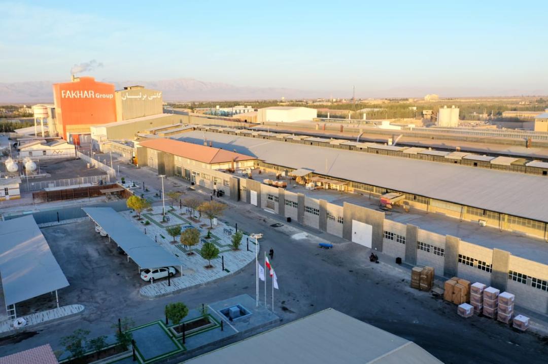 Factory site with sorting, packing and dispatch areas